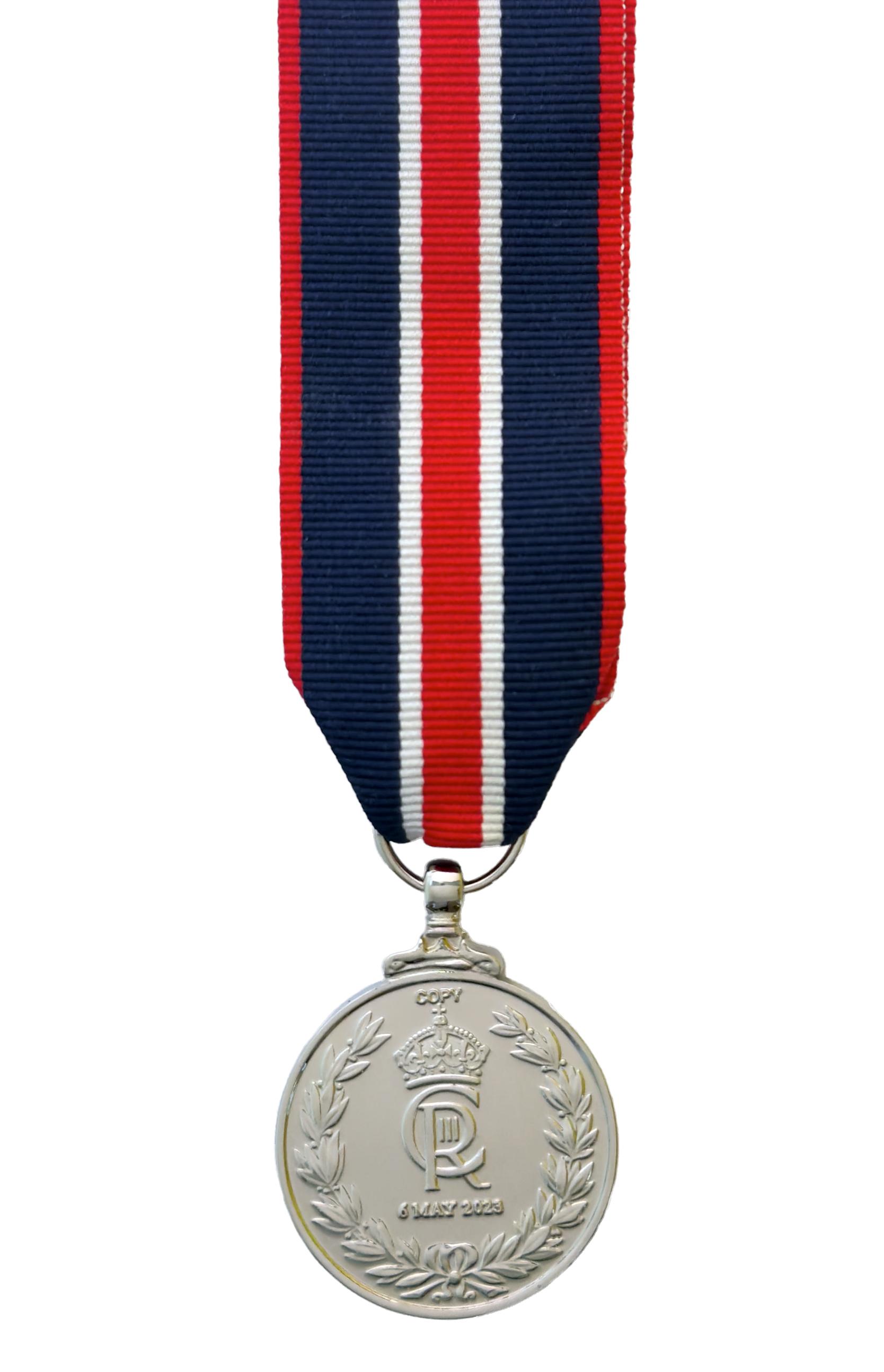 大人の上質  Full - 2023 Medal Coronation III Charles King Size The - アクセサリー