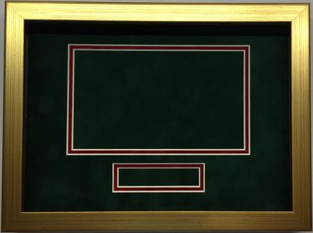 Frame 2 with Gold Moulding WITHOUT engraved plaque