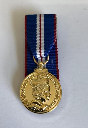 Queens Golden Jubilee 2002 Miniature Court Mounted medal
